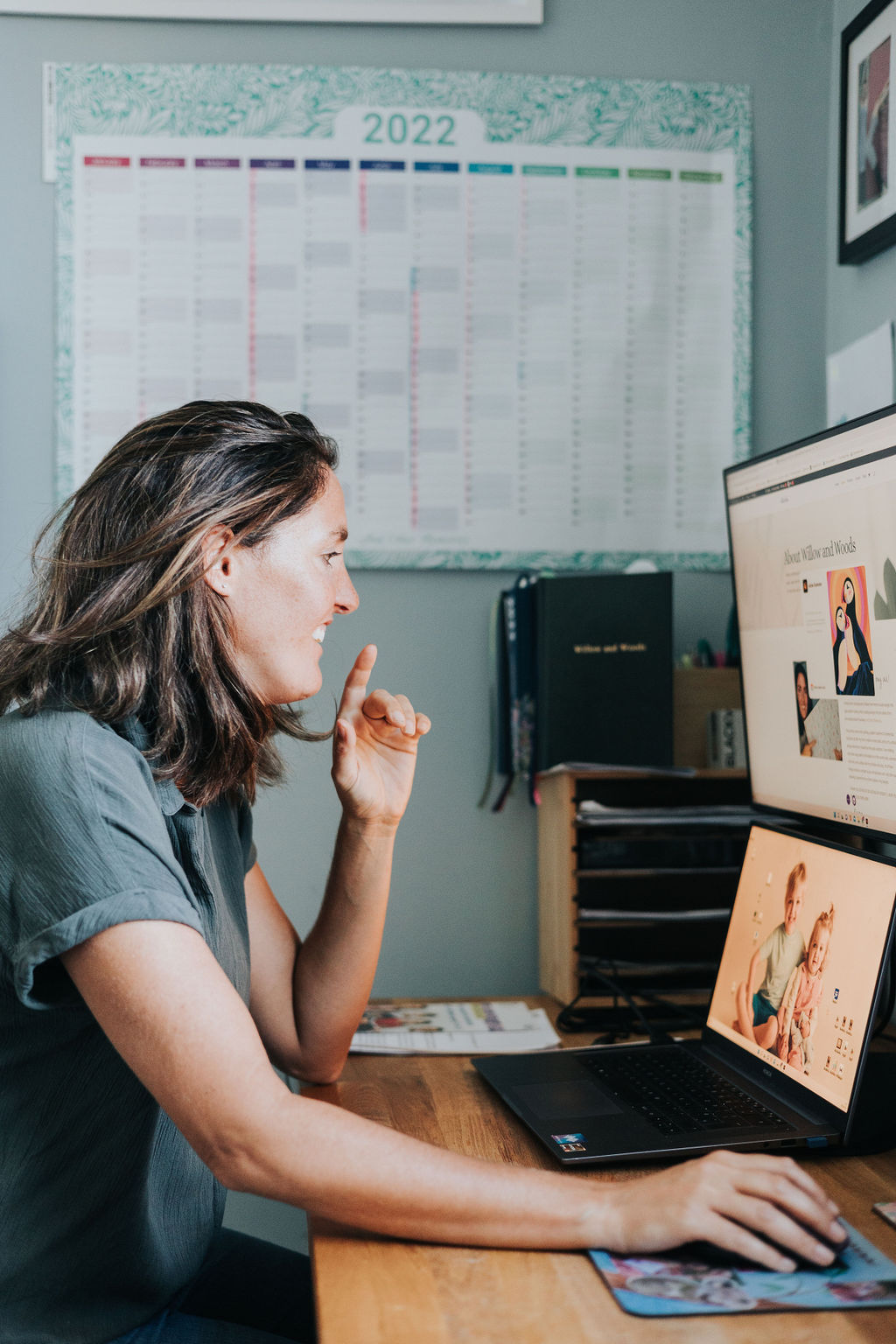 Katie opening Adobe Illustrator